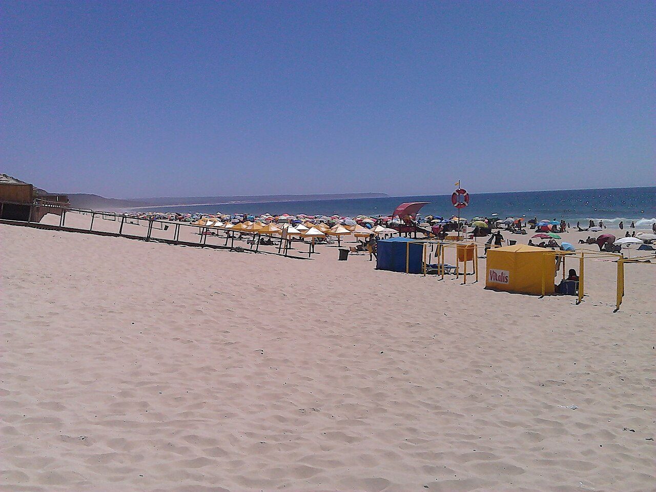 Fonte da Telha Beach