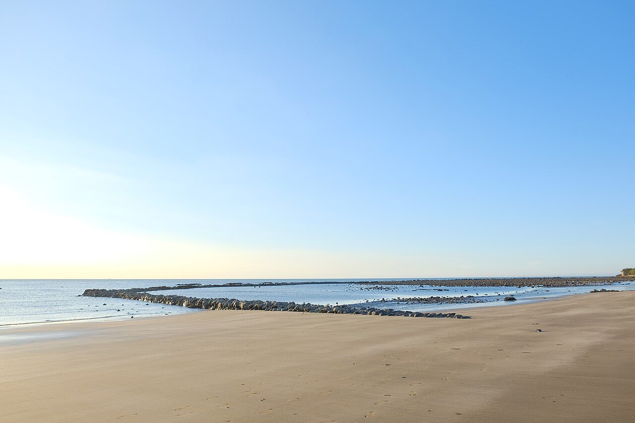 Tamsui ZhouZi Beach