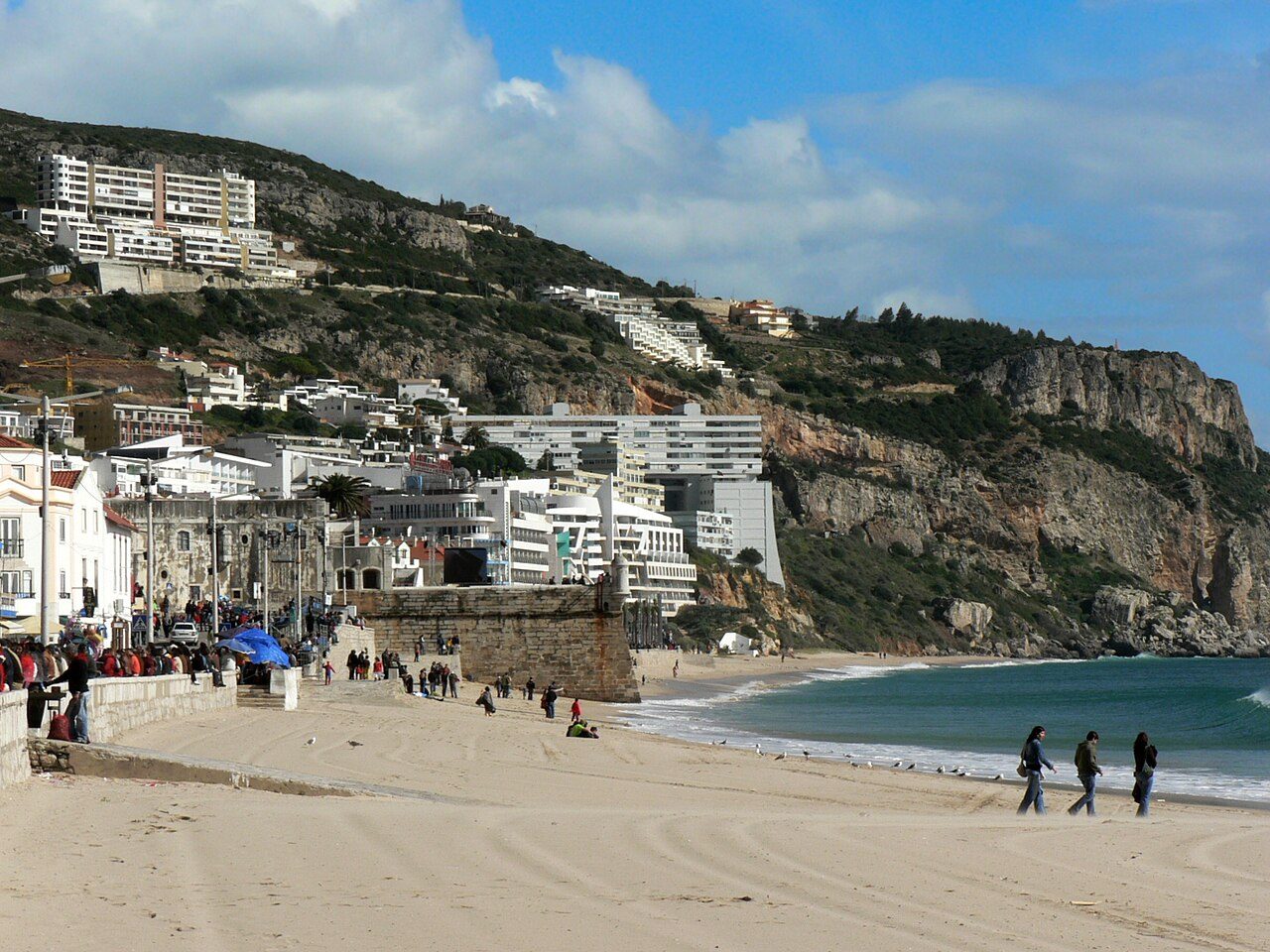 Sesimbra Beach