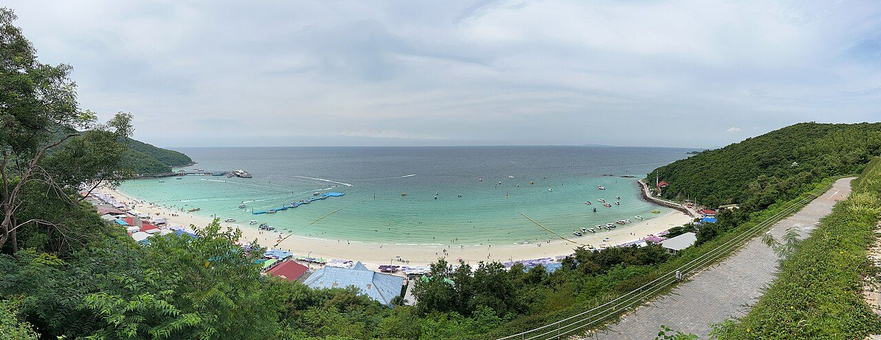 Tawaen Beach