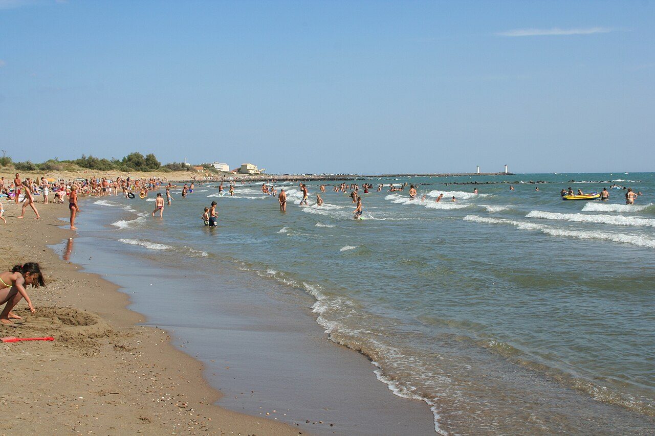 Tamarissière beach