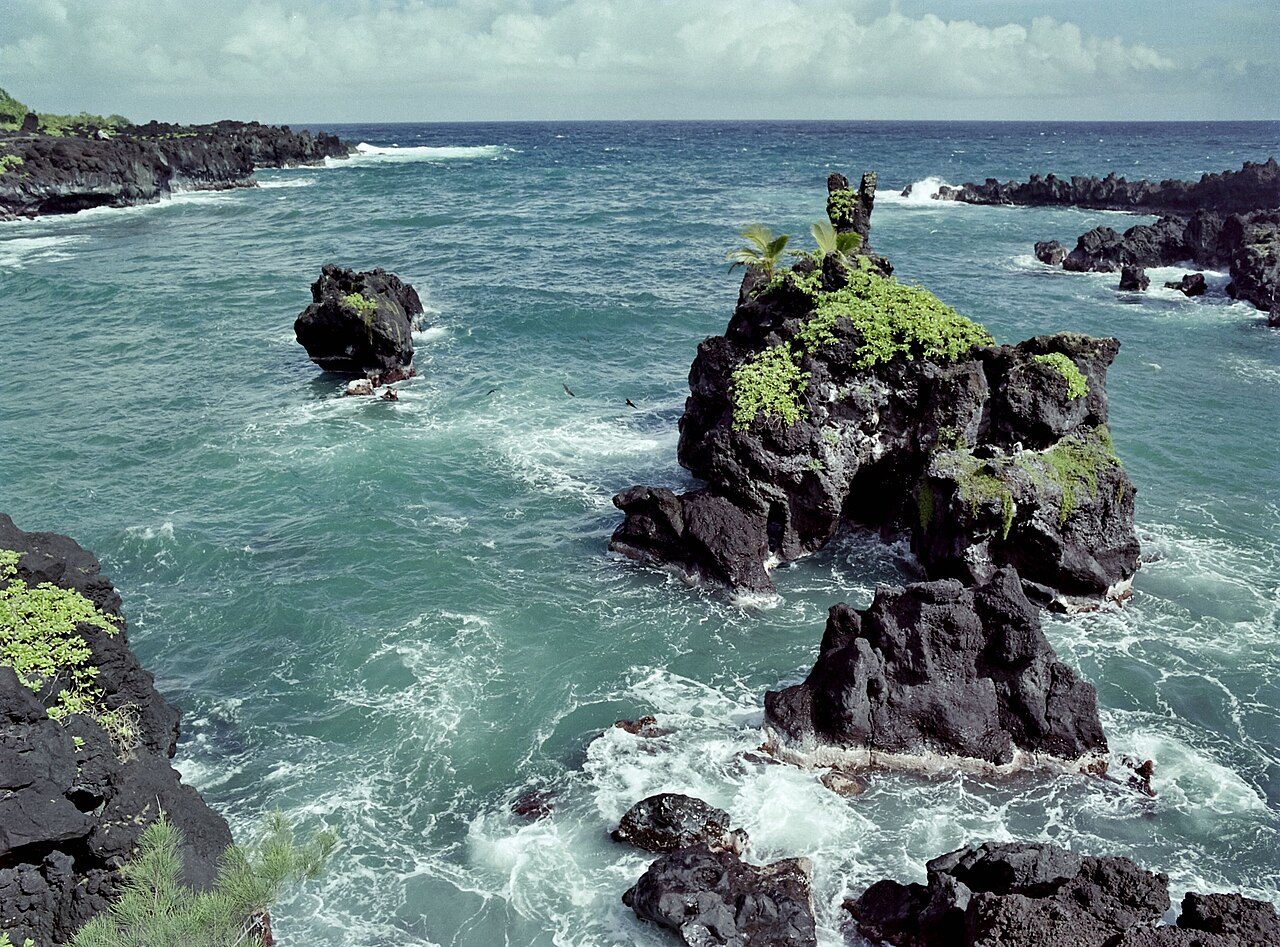 Wai'anapanapa State Park