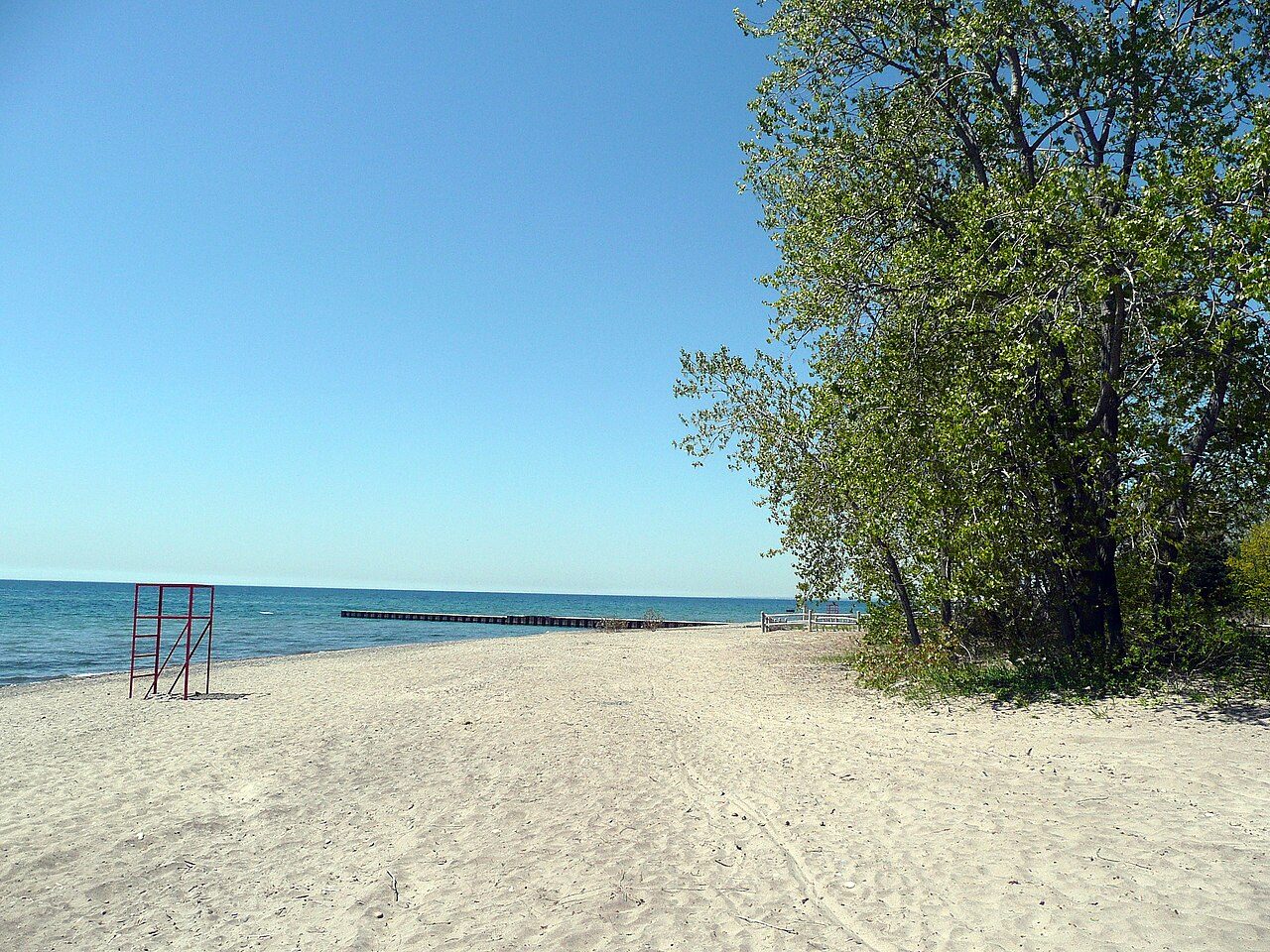 Centre Island Beach