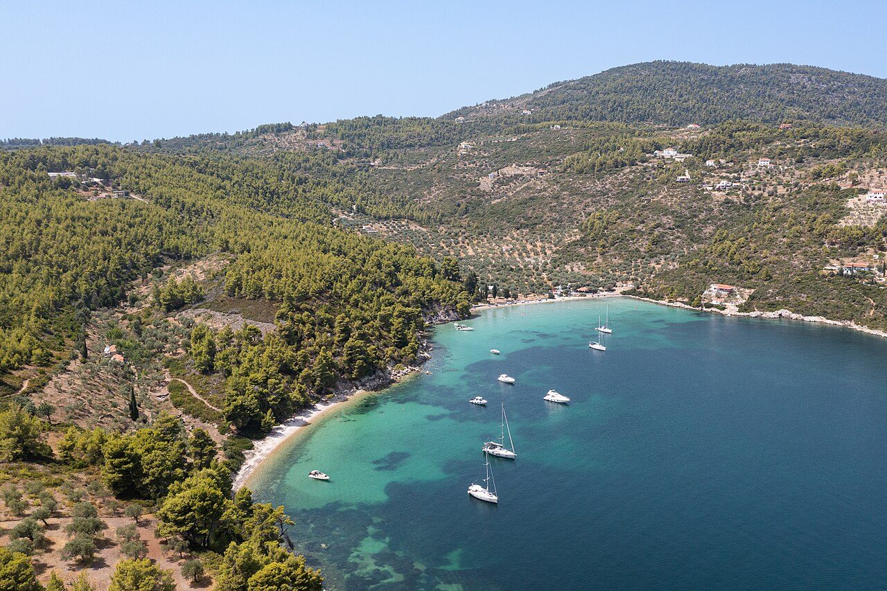 Tzortzi Gialos beach