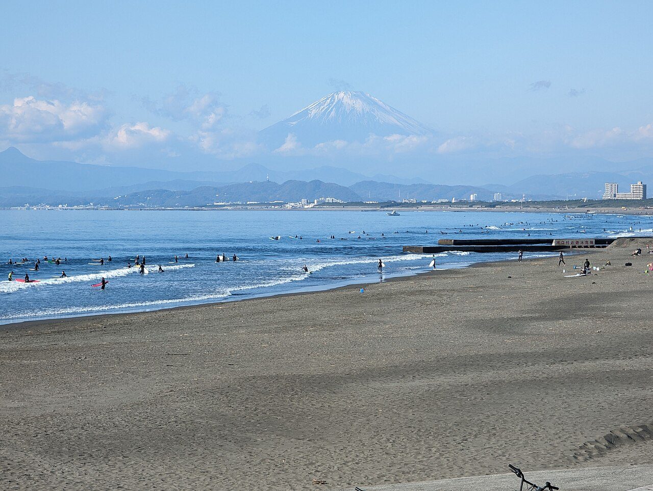 Kugenuma Beach