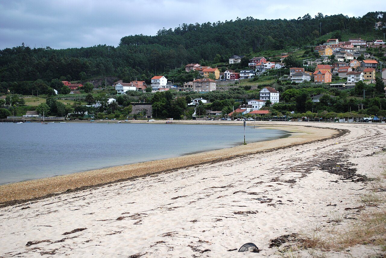 Praia de Cesantes