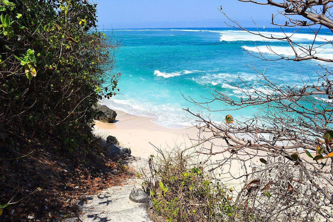 Green Bowl Beach