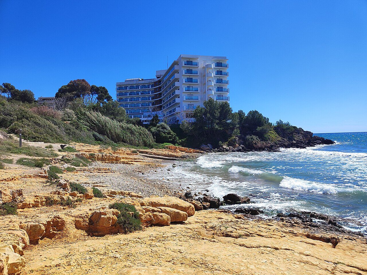 Caleta de les Roques Punxoses