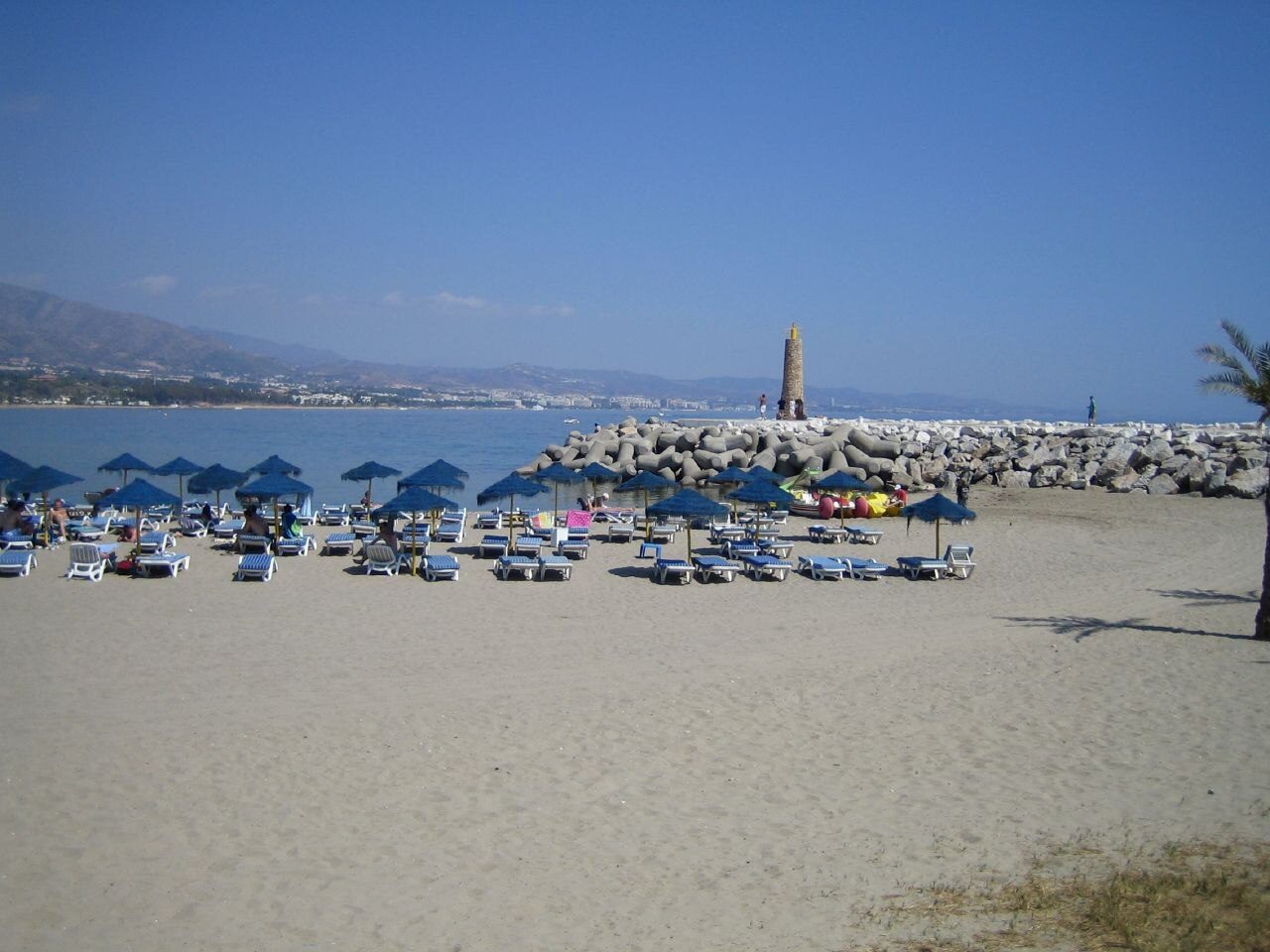 Playa de Puerto Banús