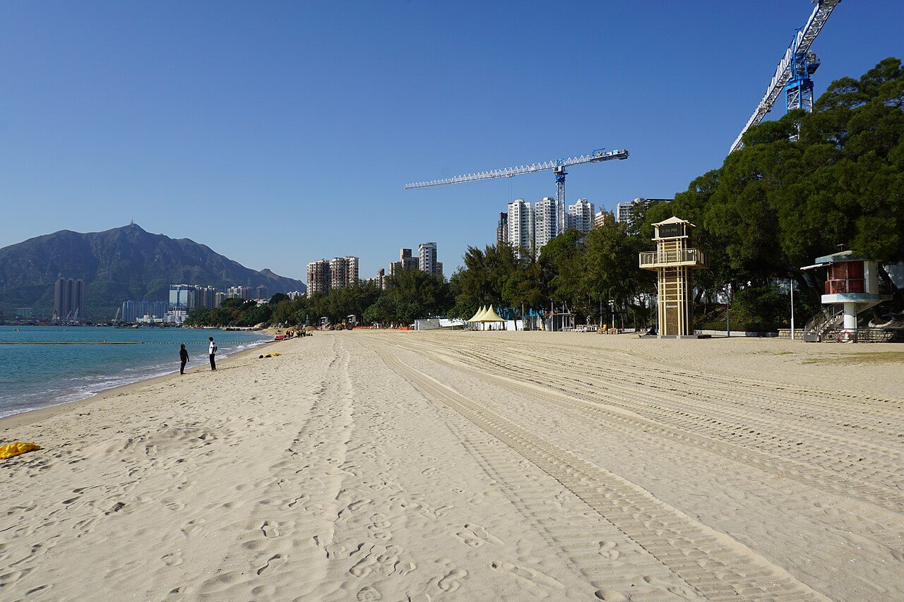 Cafeteria New Beach