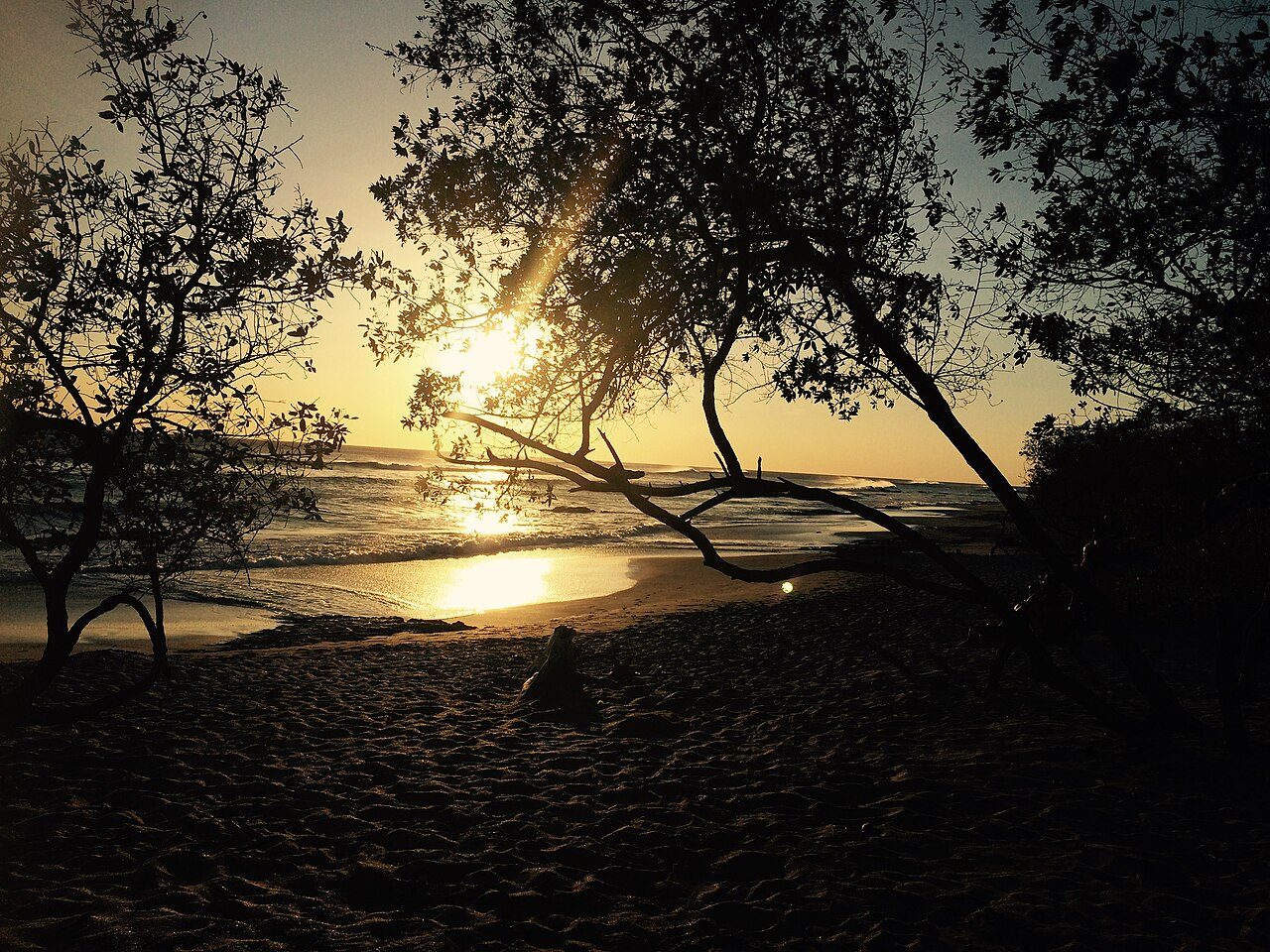 Playa Negra