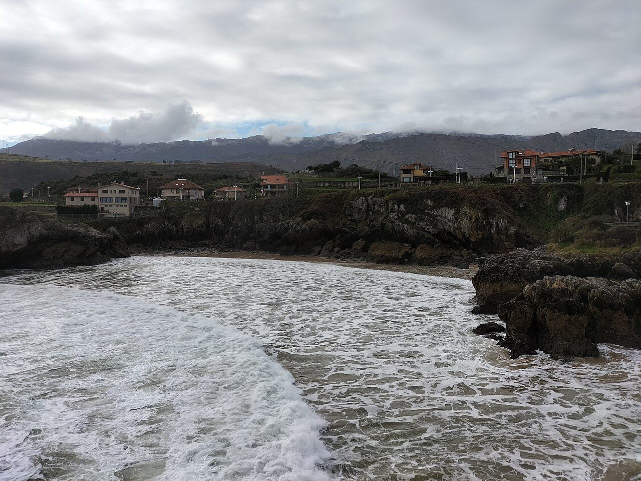 Puertu Chicu Beach