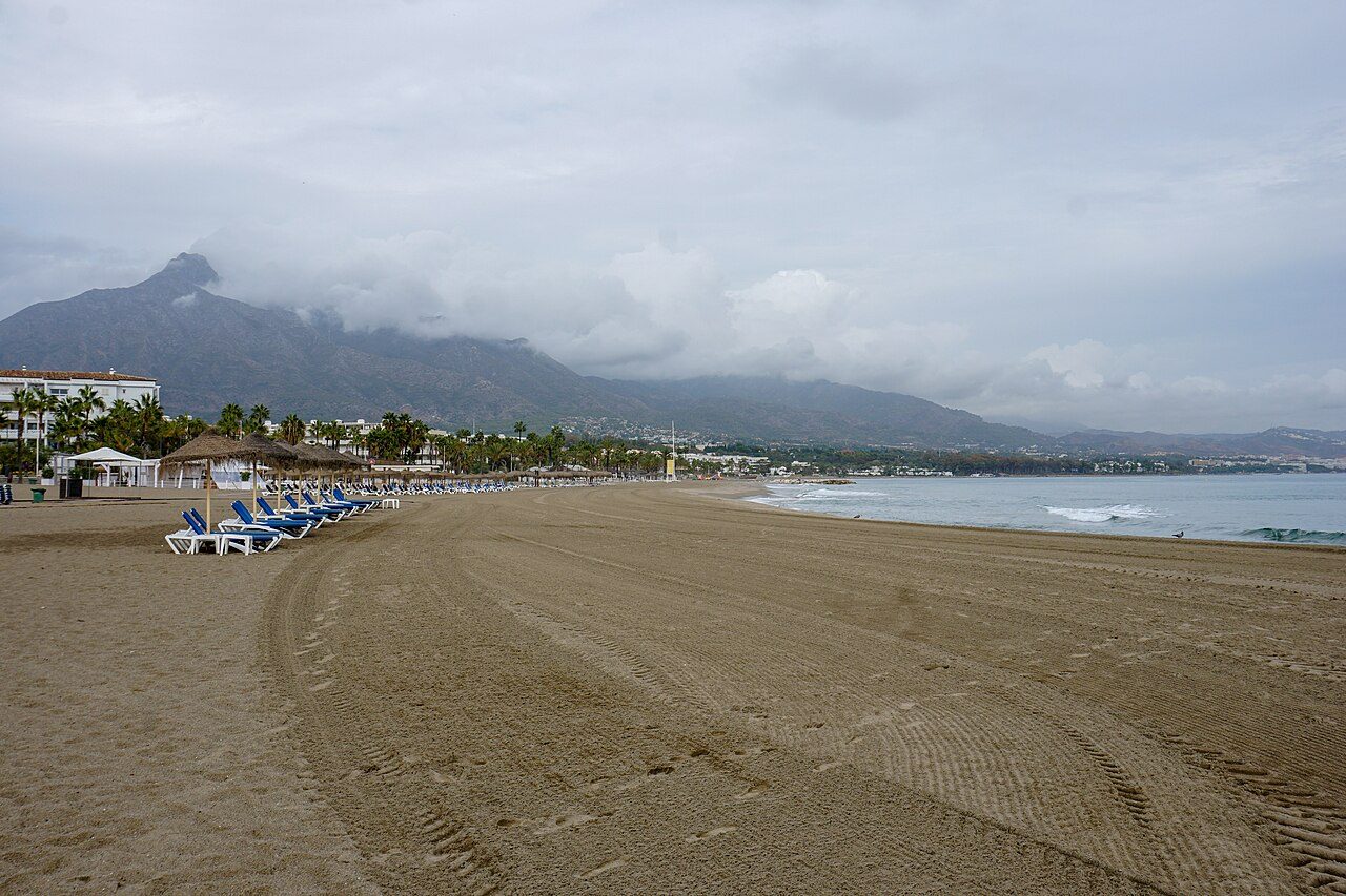 Puerto Banús Beach