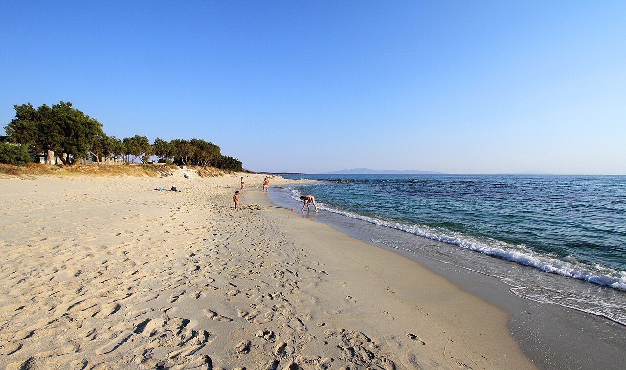 Kastraki beach