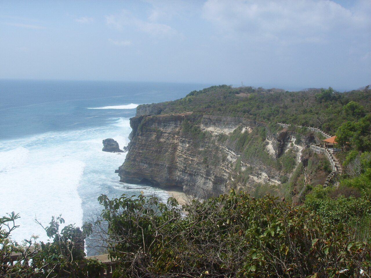 Pantai Suluban
