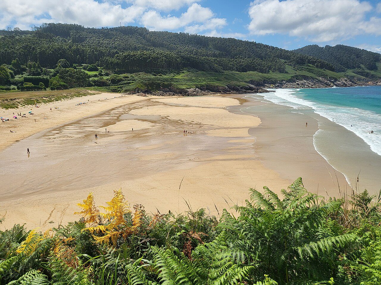 Beach of Esteiro, Xuances