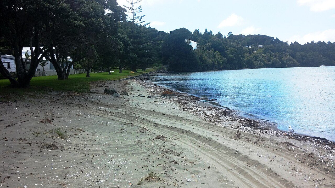 Baddeleys Beach