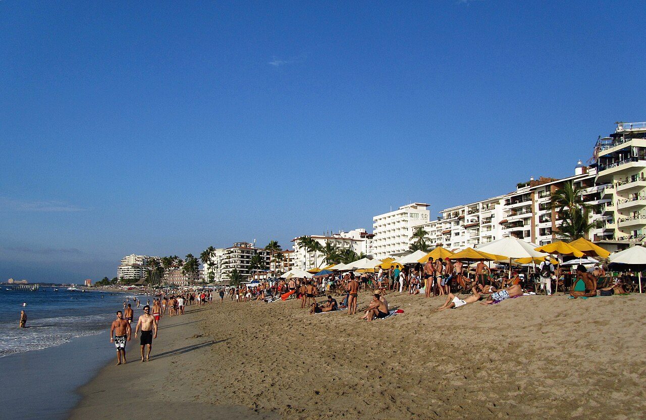 Los Muertos Beach