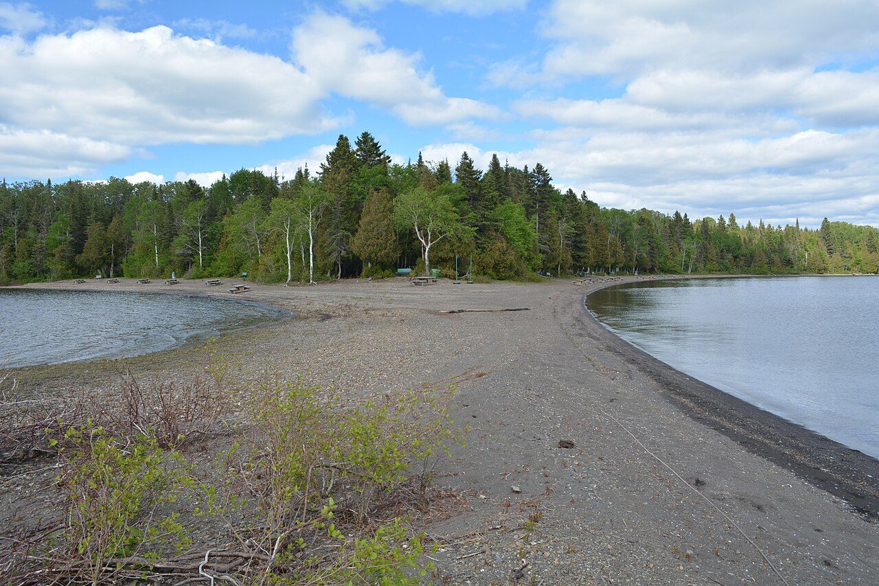 Pointe Fine