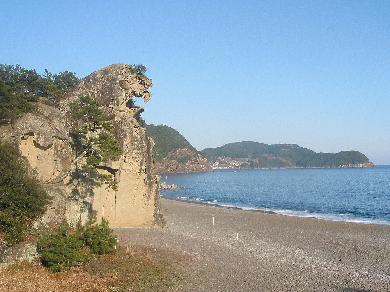 Shichirimi Beach