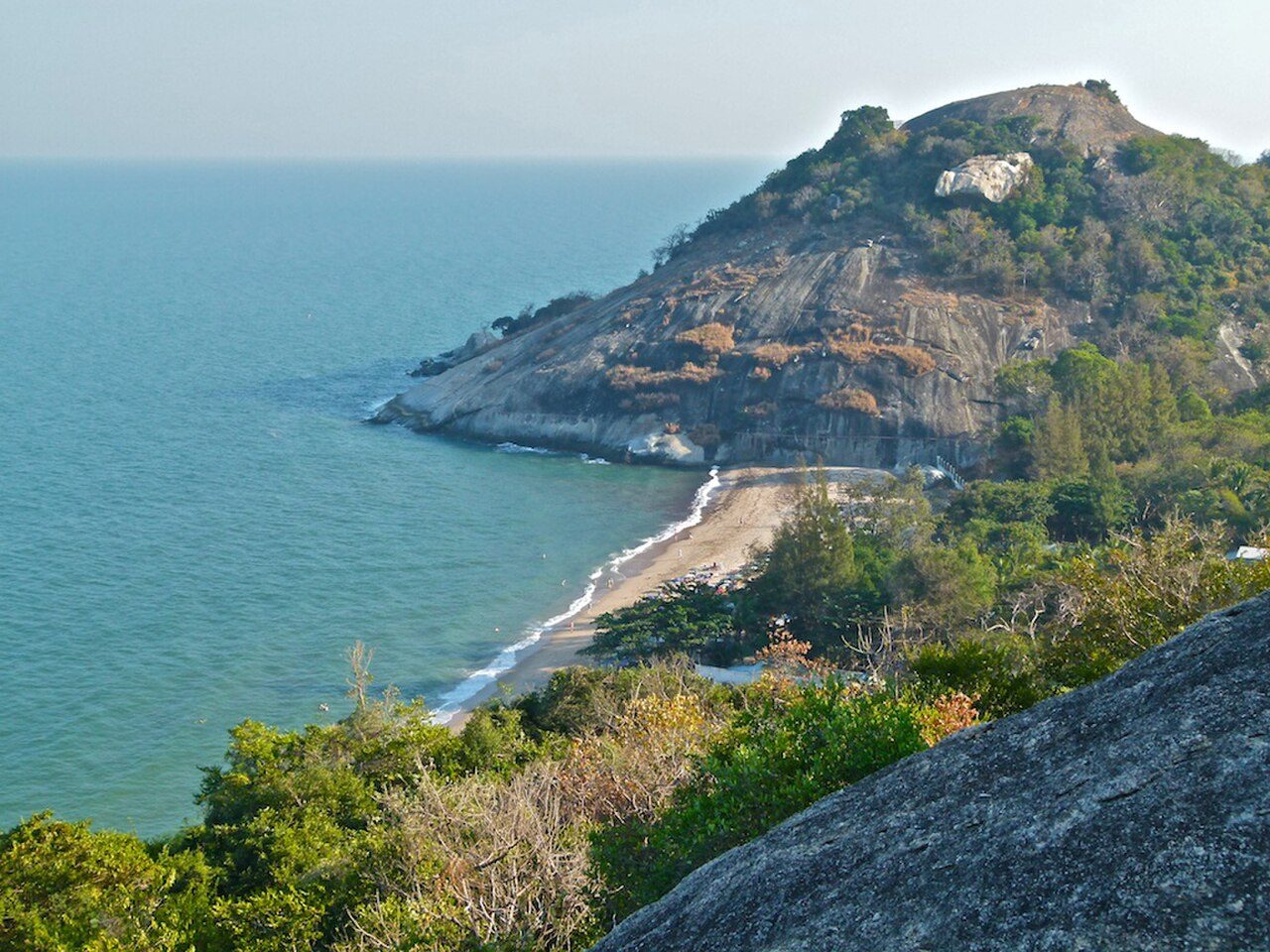 Sai Noi beach