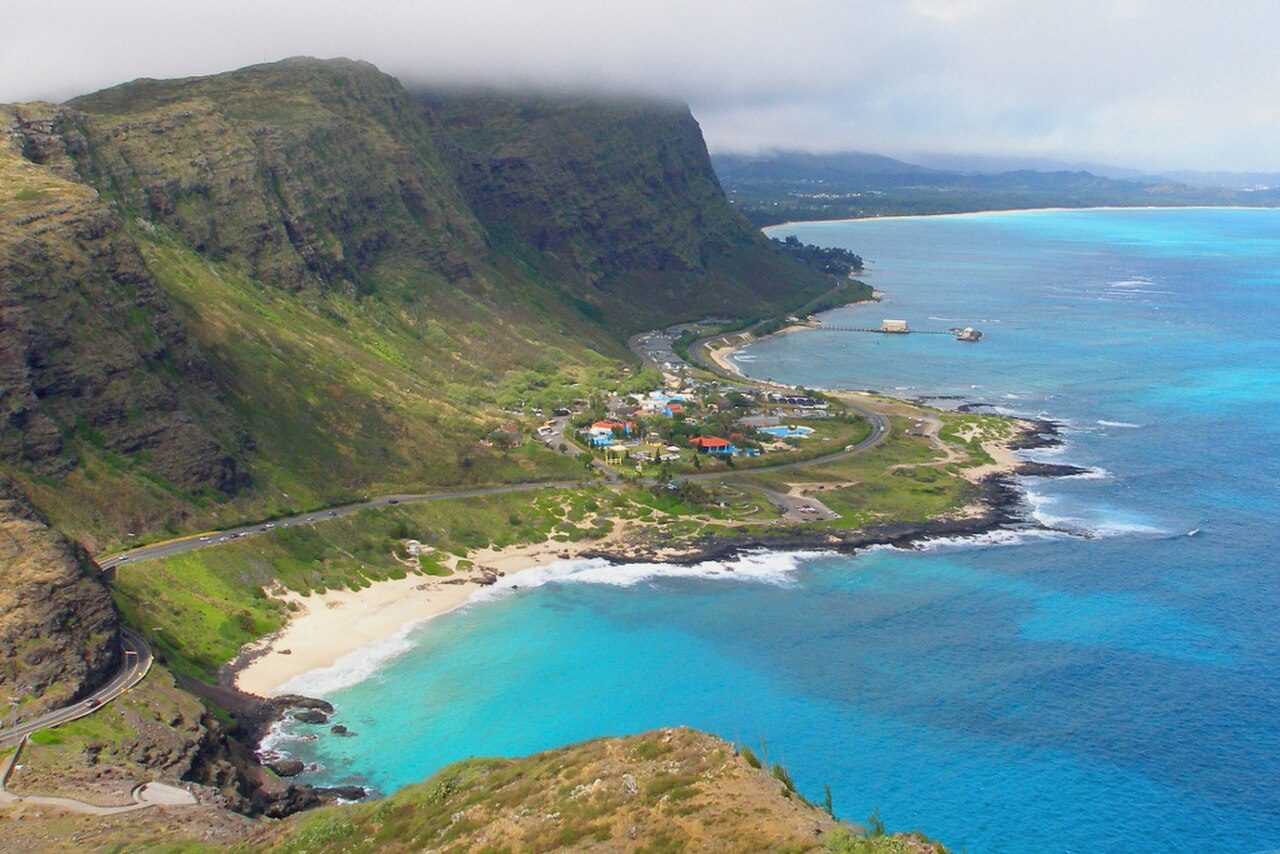 Makapuʻu Beach