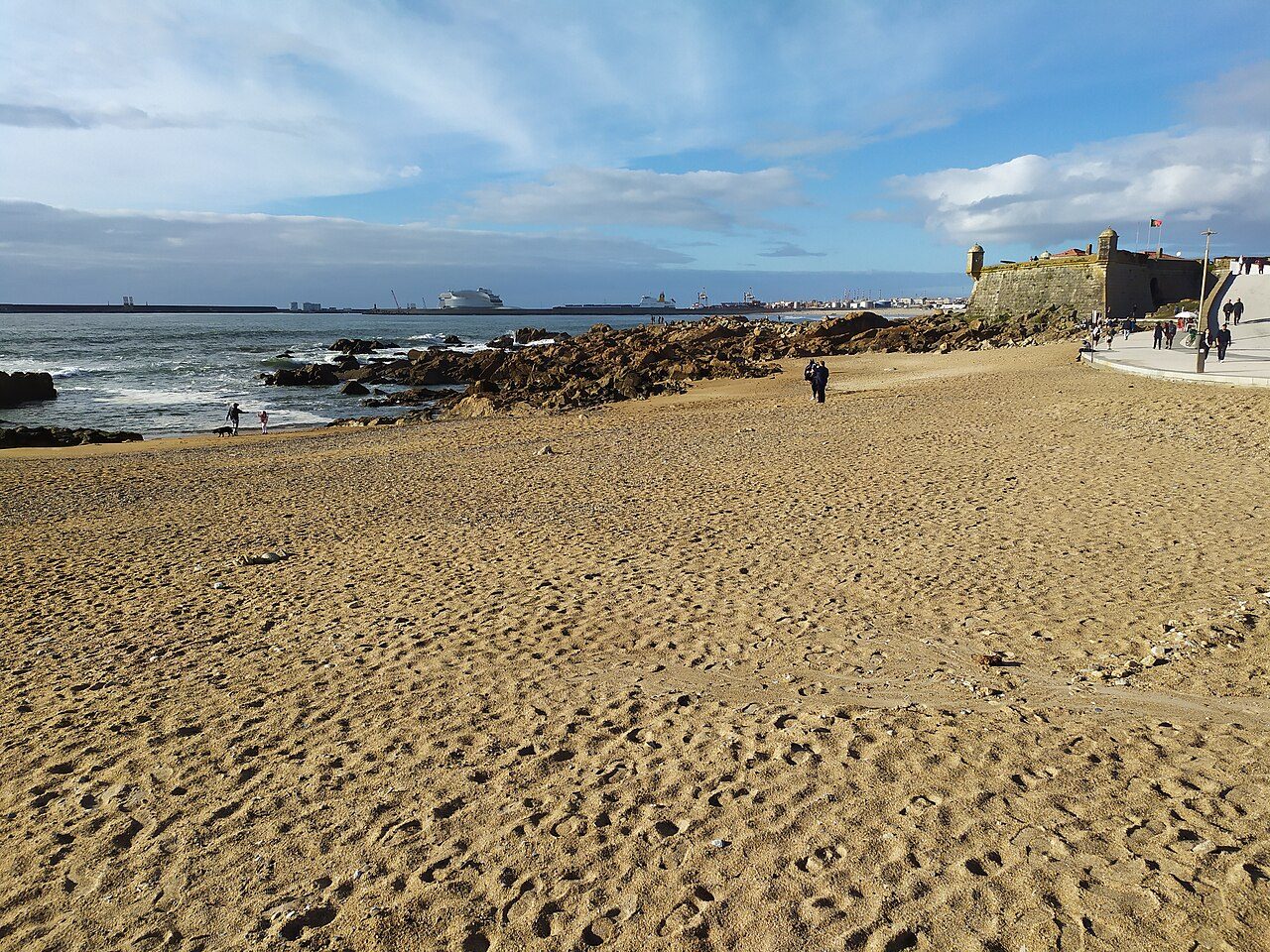 Castelo do Queijo beach