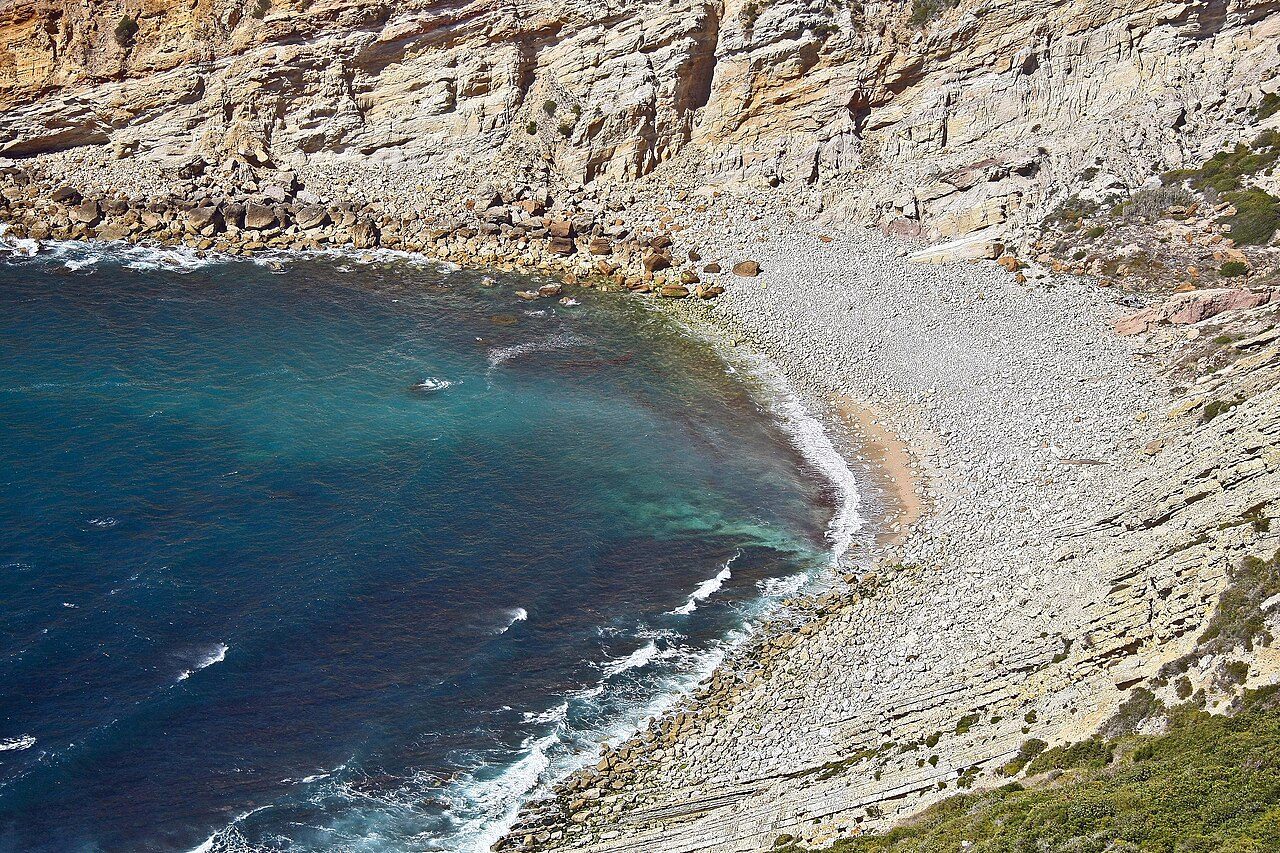 Lagosteiros Beach