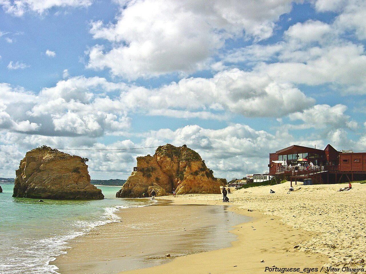 Praia dos Três Irmãos