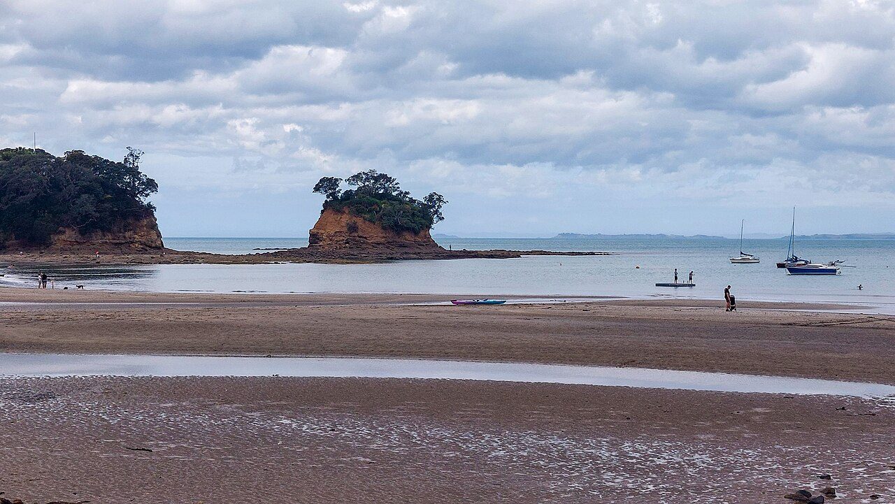 Waiake Beach