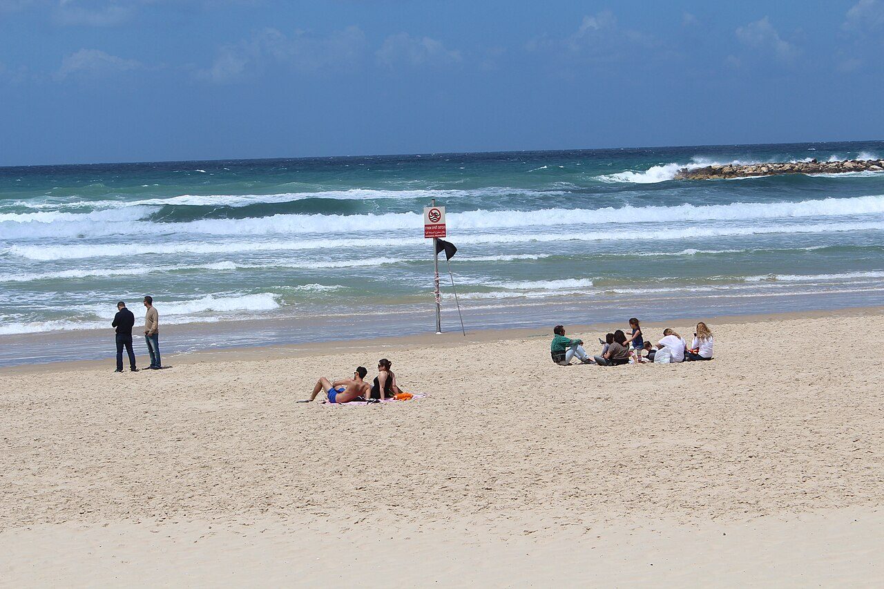 Bugrashov Beach, Tel Aviv