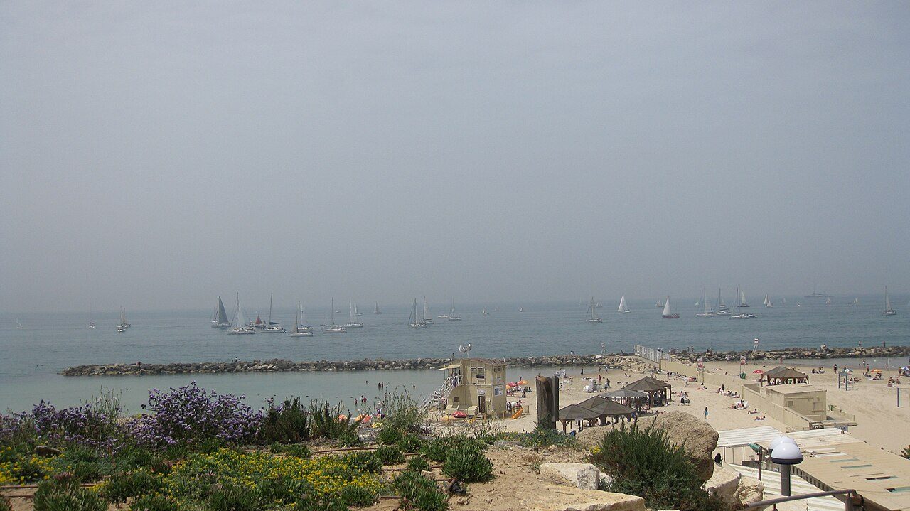 Metzitzim Beach, Tel Aviv