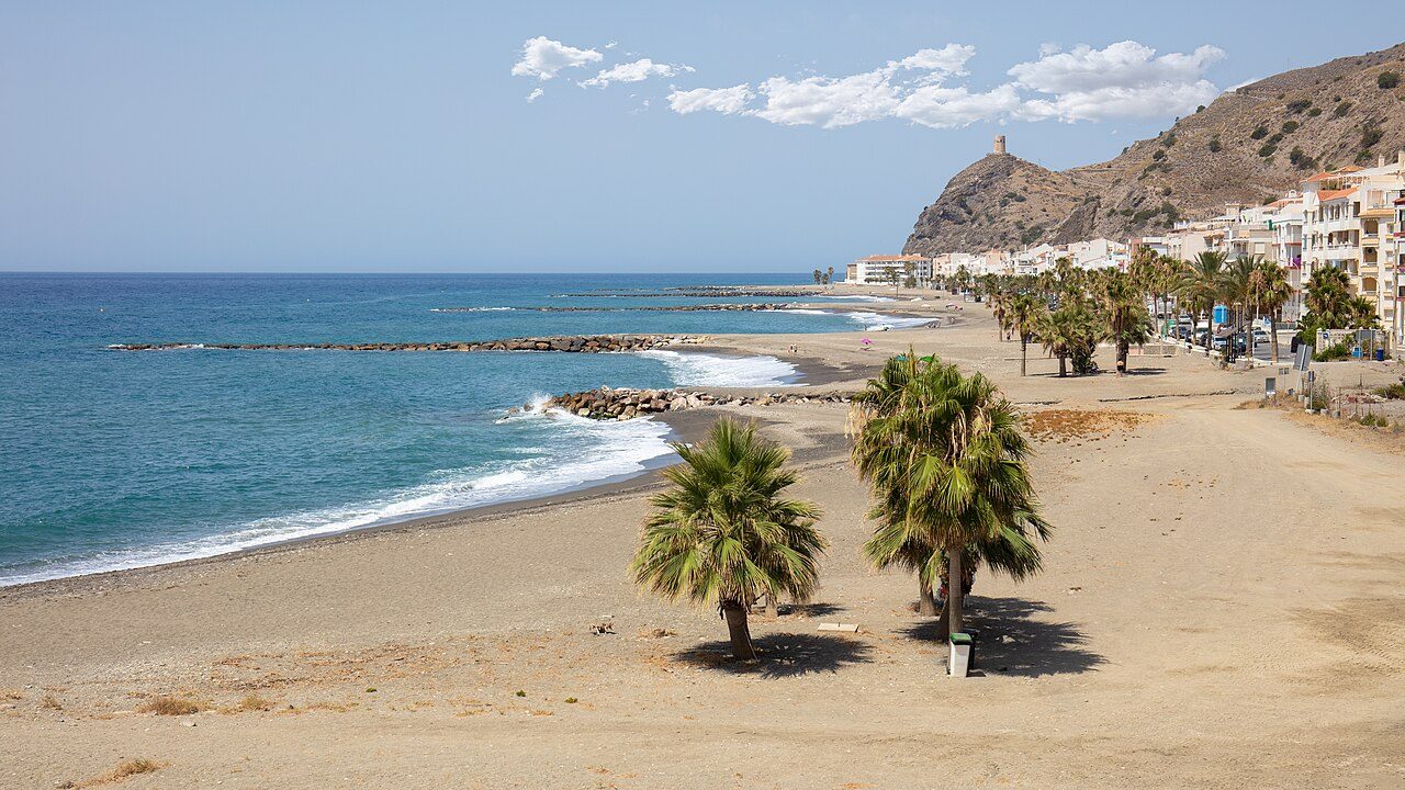 Playa de la Mamola