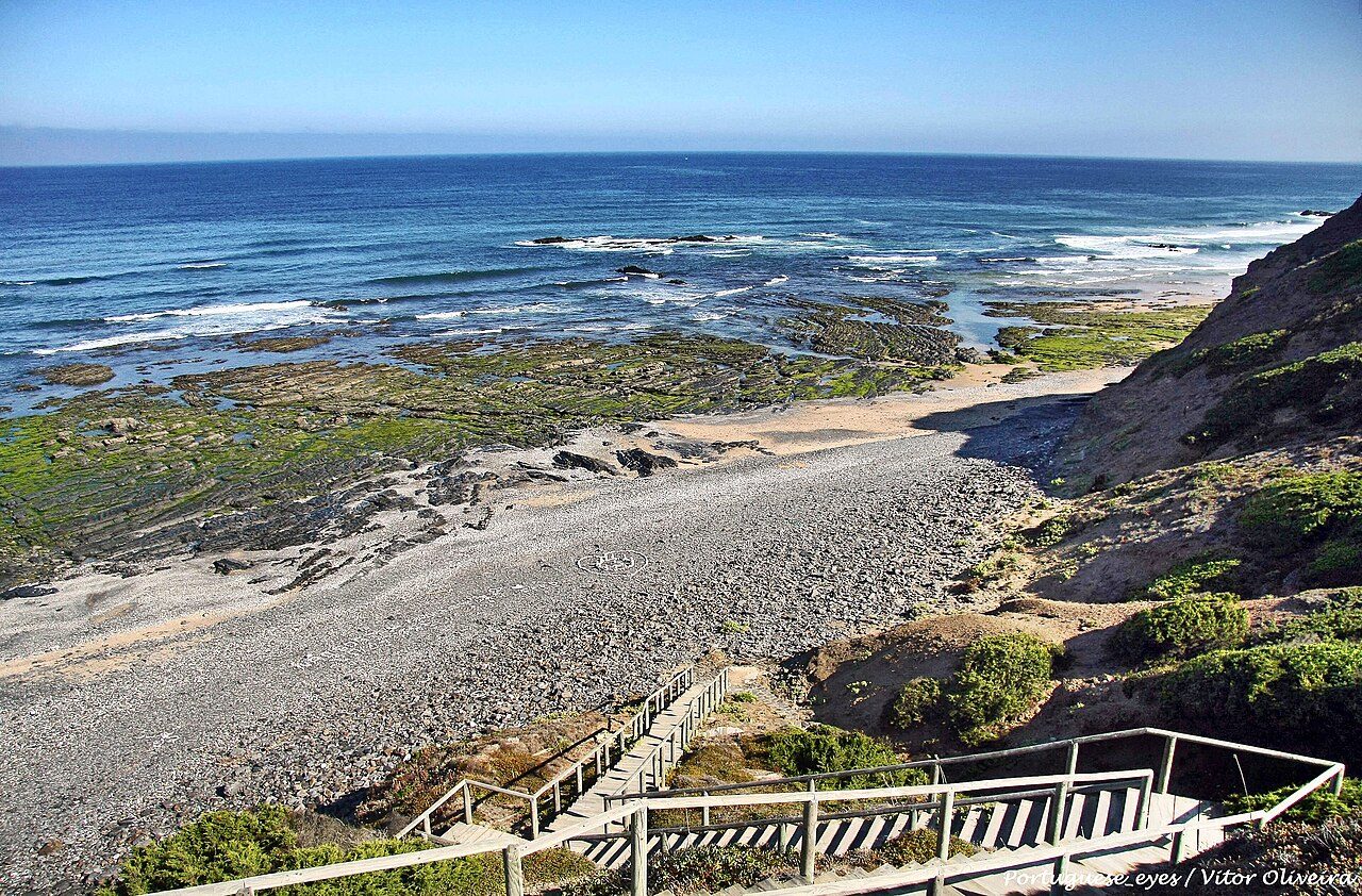 Praia de Vale dos Homens