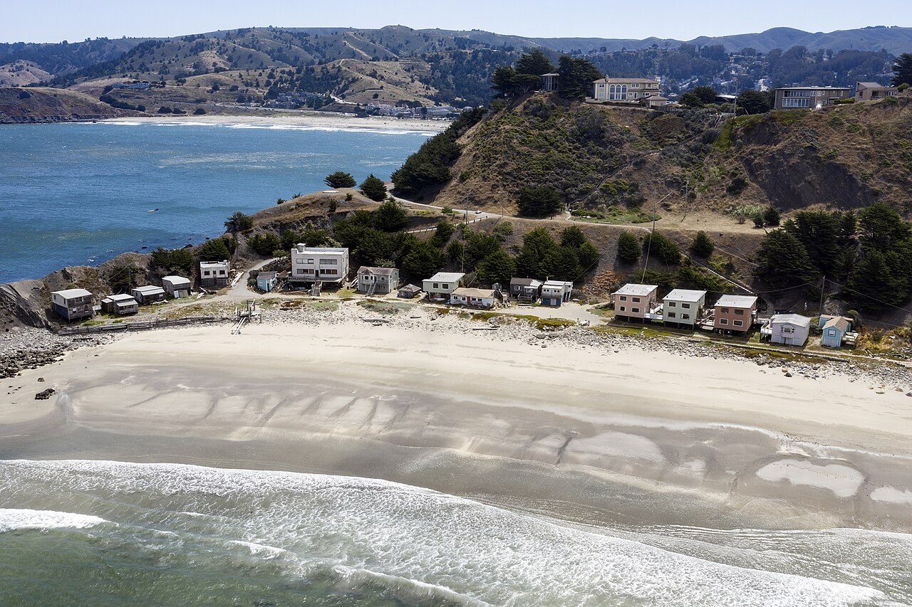 Shelter Cove, Pacifica, California