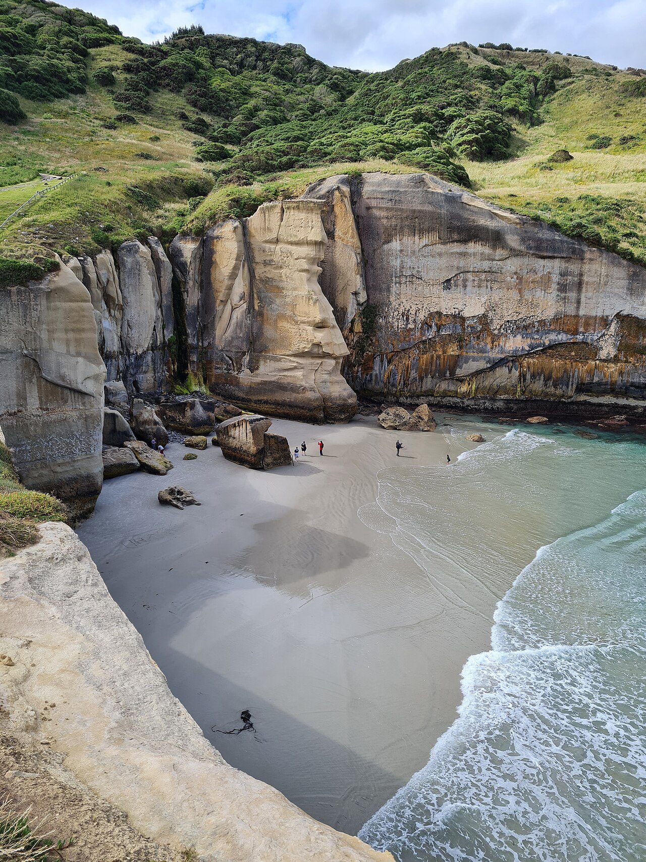 Tunnel Beach