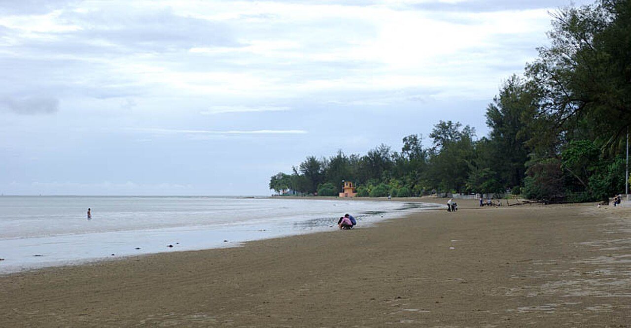 Tanjung Aru Beach