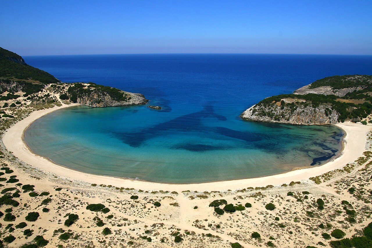 Voidokilia beach