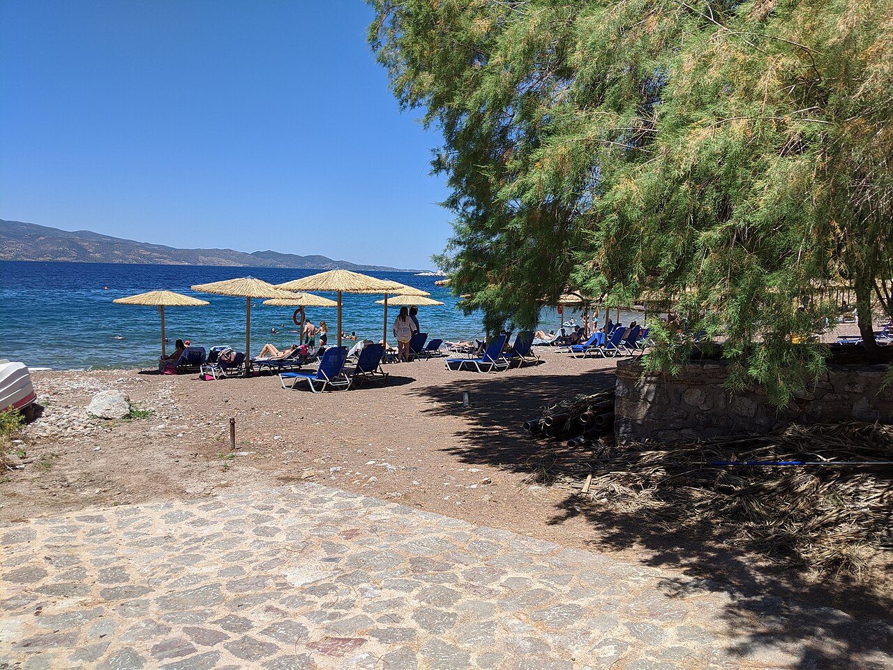 Vlichos beach