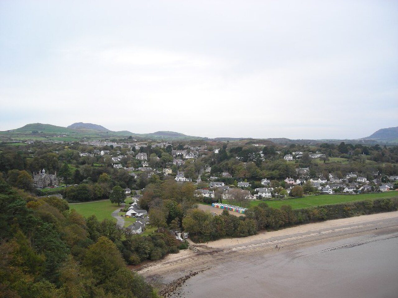 Llanbedrog beach