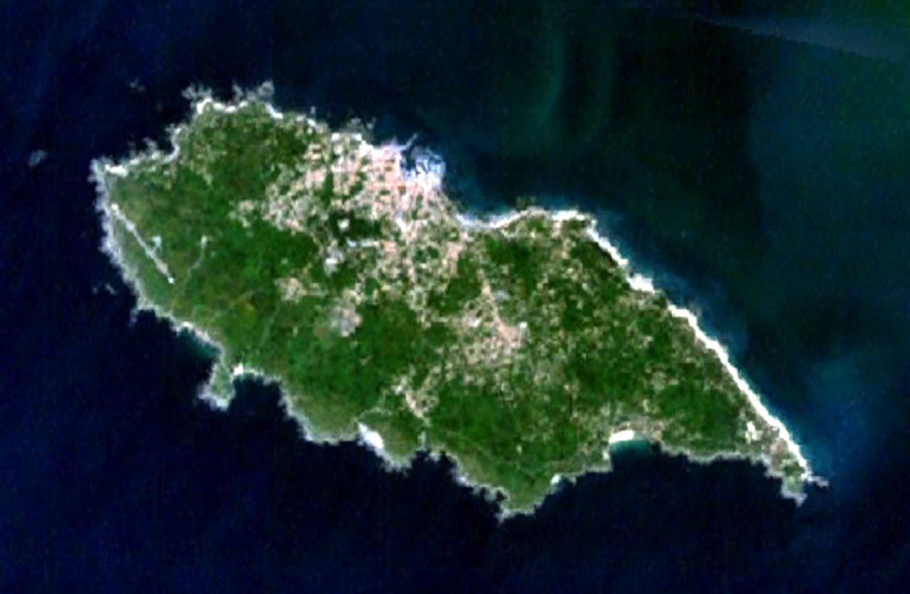 Beach near Ile d'Yeu, France